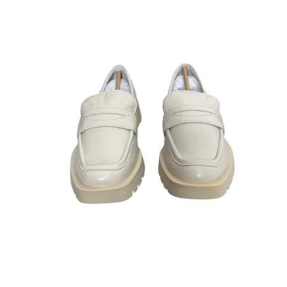 Dolce Vita Elias Women's Off White Ivory Crinkle Patent Leather Slip On Loafers - Picture 6 of 9